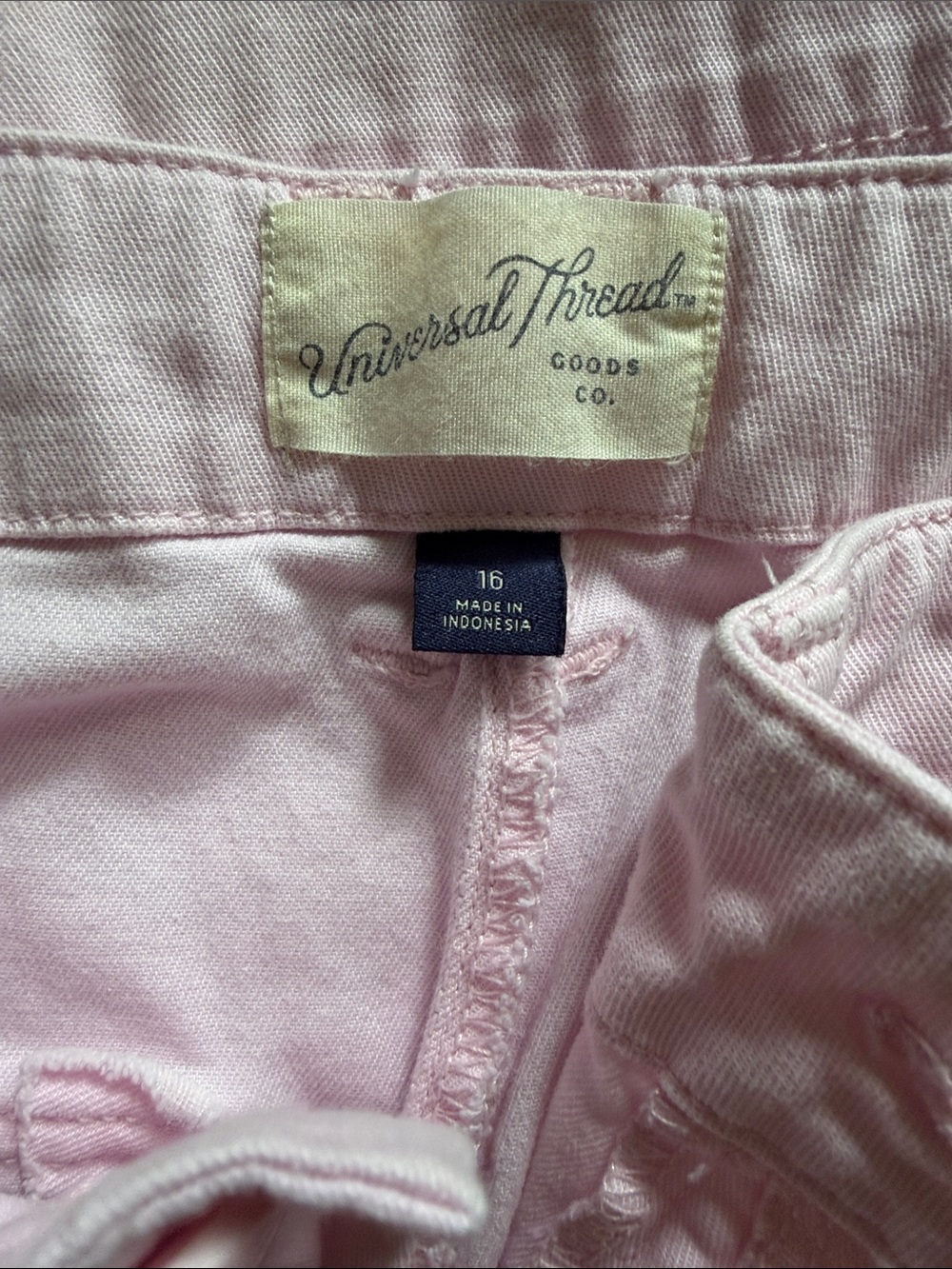 Light Pink High-Waist Jeans